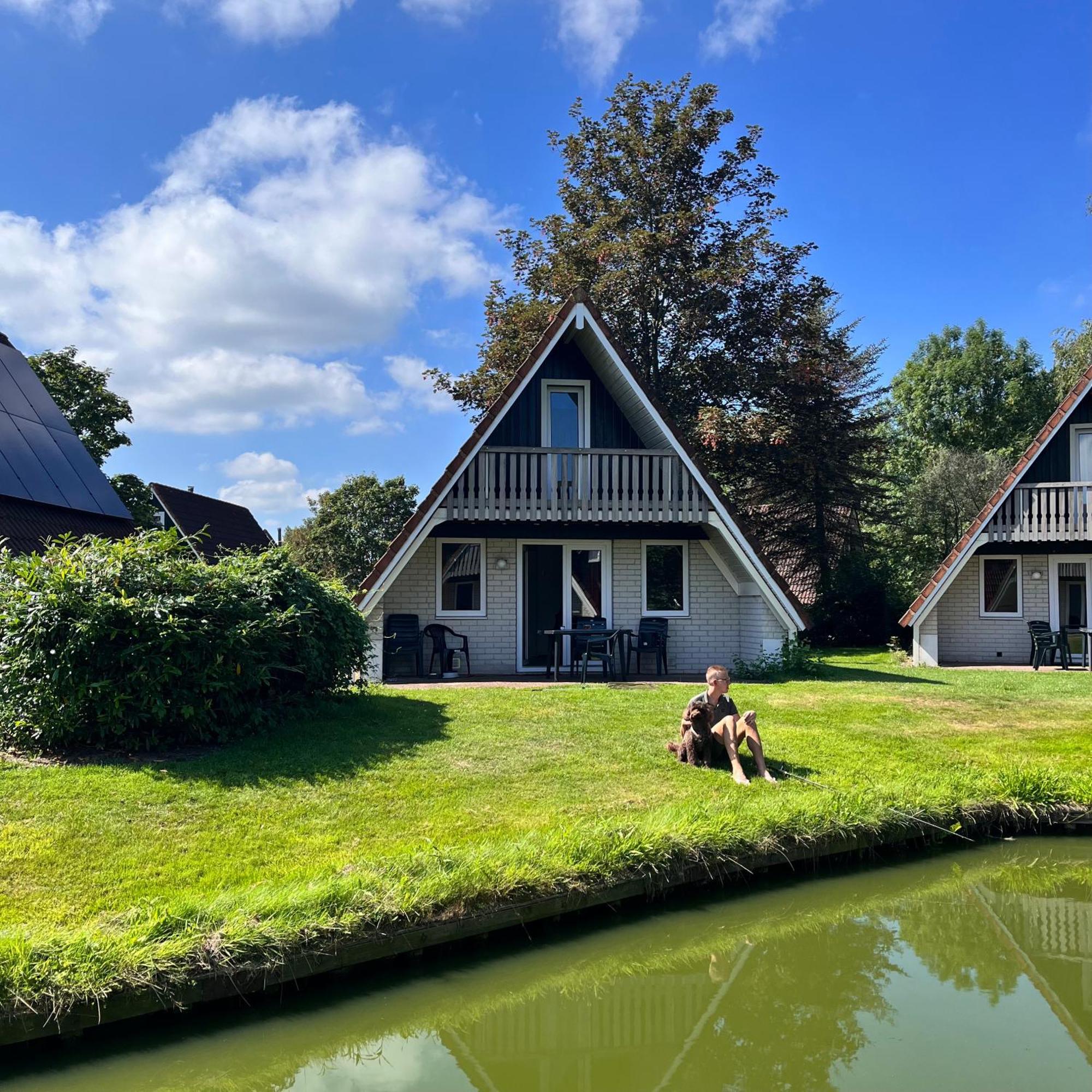 Vakantiepunt 142 - Moderne Vakantiewoning Aan Het Water! Gramsbergen Zewnętrze zdjęcie