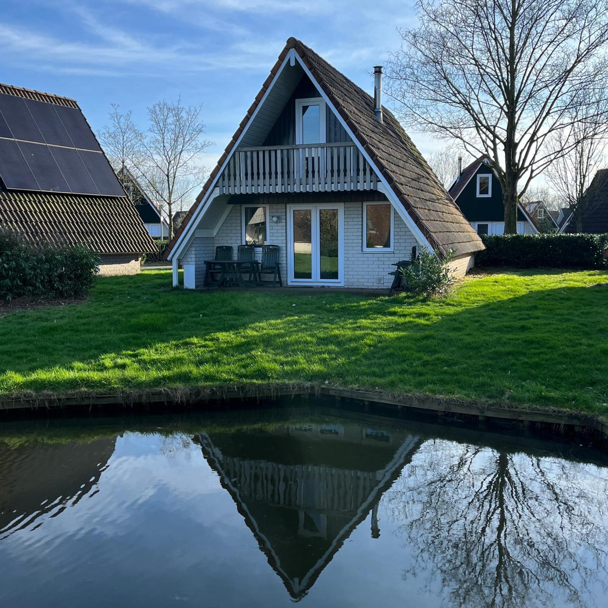 Vakantiepunt 142 - Moderne Vakantiewoning Aan Het Water! Gramsbergen Zewnętrze zdjęcie
